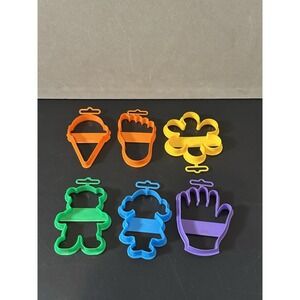 Wilton Plastic Cookie Cutters Lot Of 6